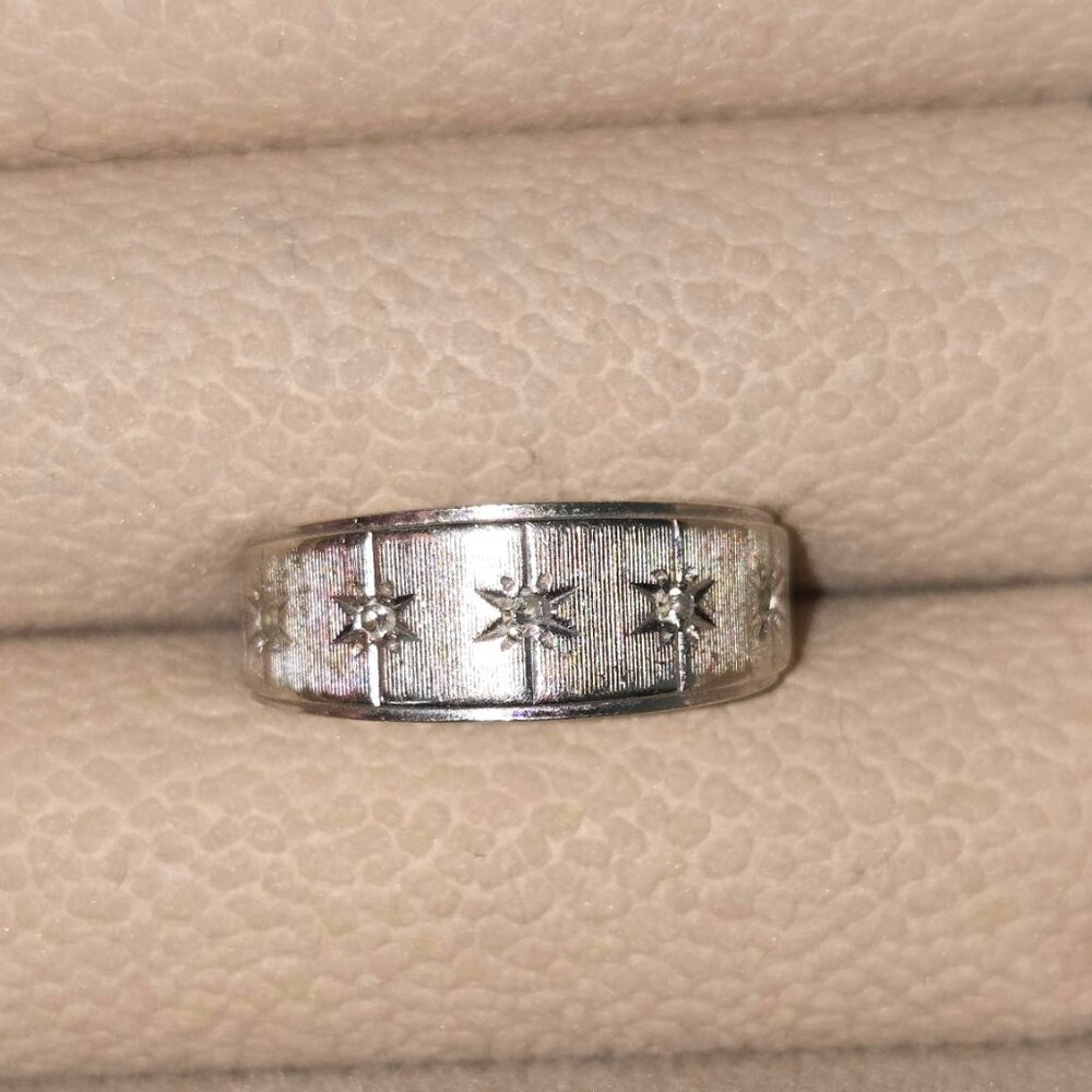 Starburst Vintage 14k Ring